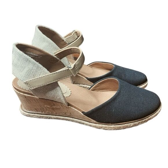 Baretraps Wm’s Sz 9.5 Black Ocean Closed Ankle Strap Toe Canvas Wedge Sandals - Picture 4 of 9